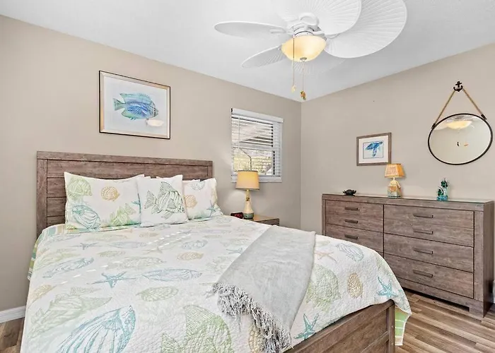 Perfect For Family Gatherings With A Heated Pool! - Clearwater\'S Clear Choice